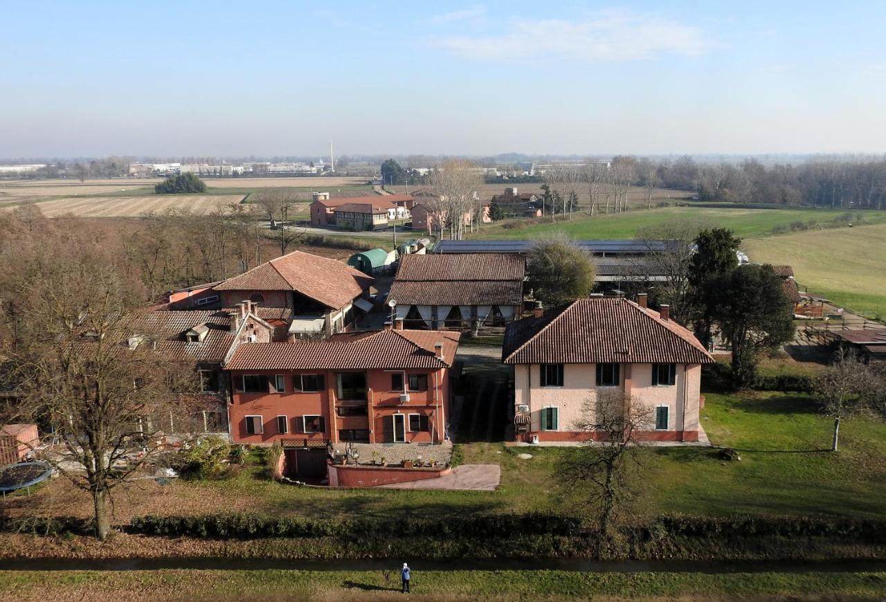 Agriturismo Cascina Selva Bed & Breakfast Ozzero Eksteriør bilde